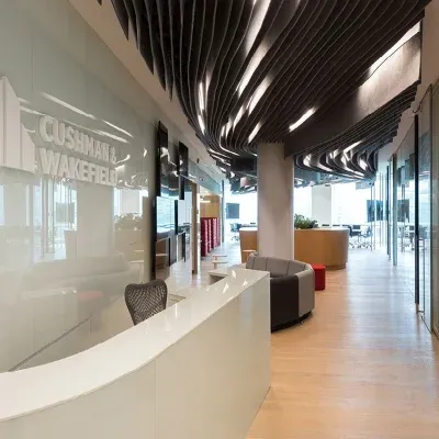 Mamparas de cristal en oficinas Cushman & Wakefield México